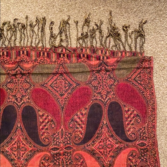 Large Beautiful black burgundy and orange scarf. - Picture 2 of 3